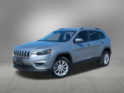 Used 2019 Jeep Cherokee Latitude w/ Popular Appearance Group