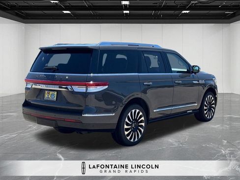 Certified 2023 Lincoln Navigator Black Label AWD/4WD image 5