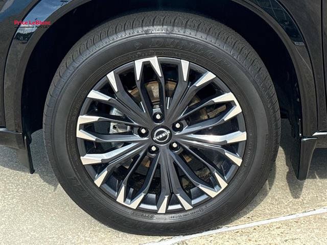 Certified 2026 Nissan Rogue Platinum w/ Platinum Premium Package AWD/4WD image 4