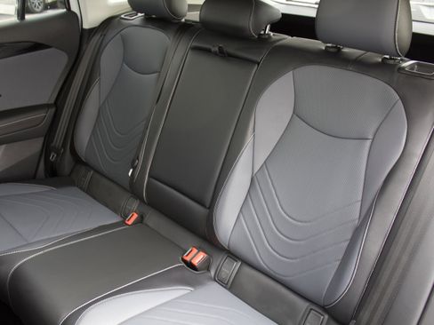 New 2026 Volkswagen Tiguan SE AWD/4WD image 26