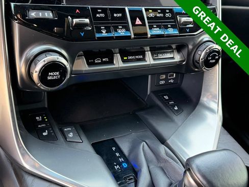 Used 2024 Lexus LX 600 4WD w/ Appearance Package image 23