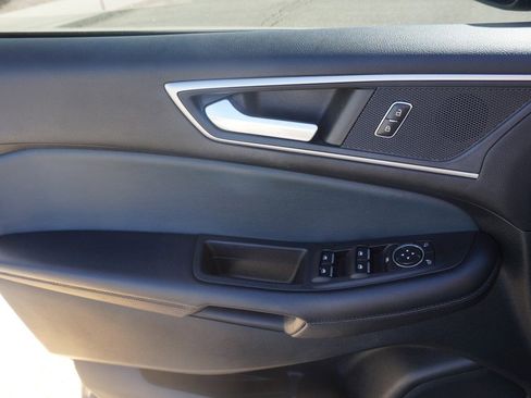 Used 2023 Ford Edge SEL w/ Sport Appearance Package AWD/4WD image 18