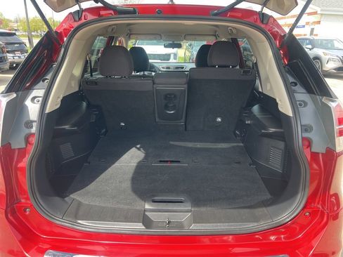 Used 2016 Nissan Rogue SV AWD/4WD image 11