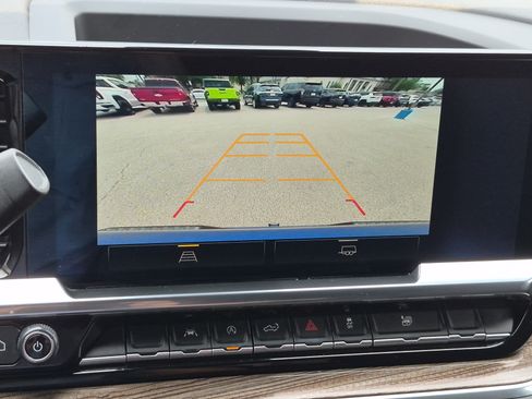 Used 2022 Chevrolet Silverado 1500 RST AWD/4WD image 28