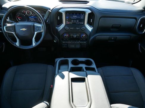 Used 2019 Chevrolet Silverado 1500 LT image 12
