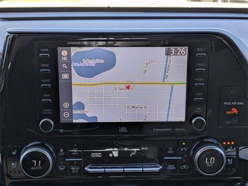 Used 2020 Toyota Highlander Limited image 30