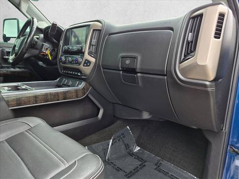 Used 2016 GMC Sierra 2500 Denali w/ Duramax Plus Package AWD/4WD image 22