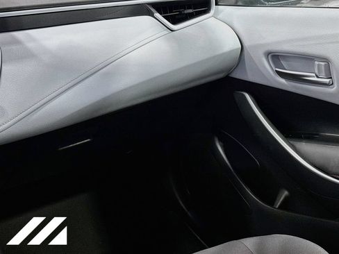 Used 2023 Toyota Corolla SE w/ SE Premium Package FWD image 25