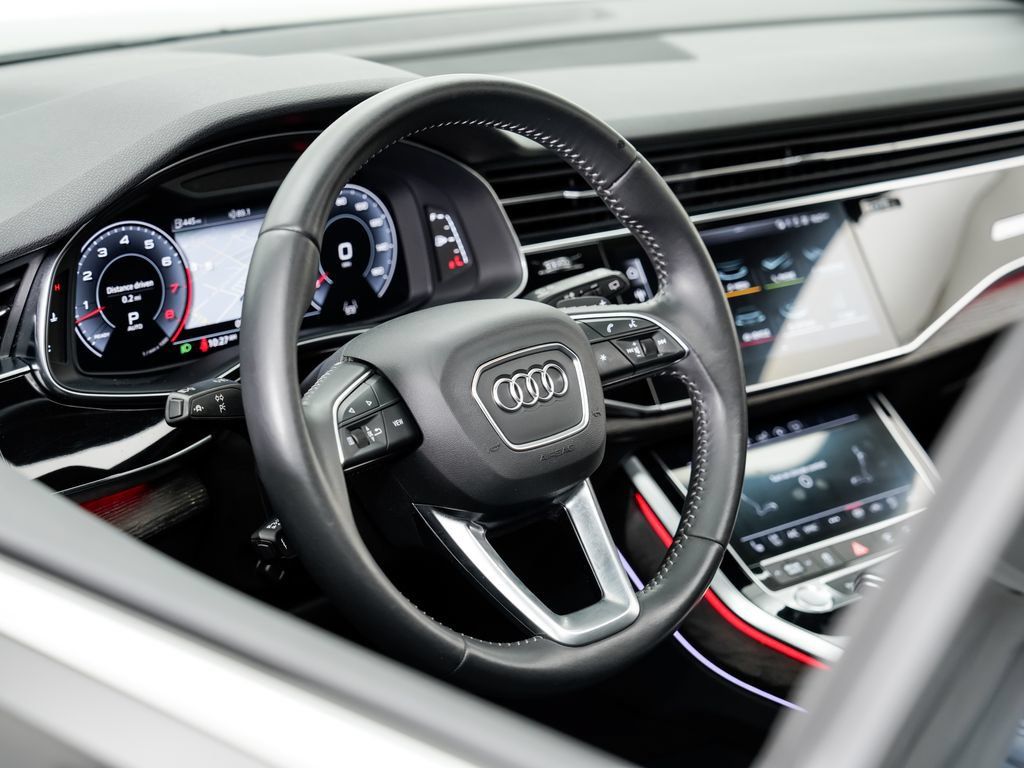 Used 2019 Audi Q8 Premium Plus AWD/4WD image 9