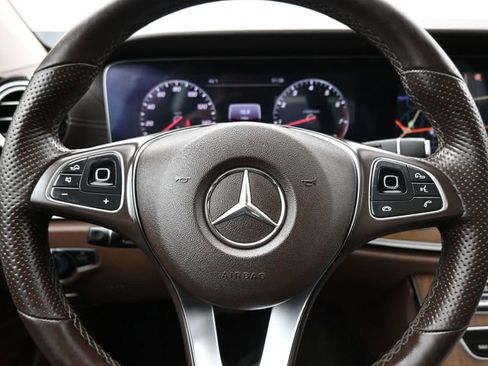 Used 2018 Mercedes-Benz E 300 4MATIC image 16
