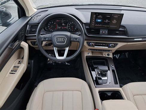 Certified 2023 Audi Q5 2.0T Premium w/ Convenience Package image 23