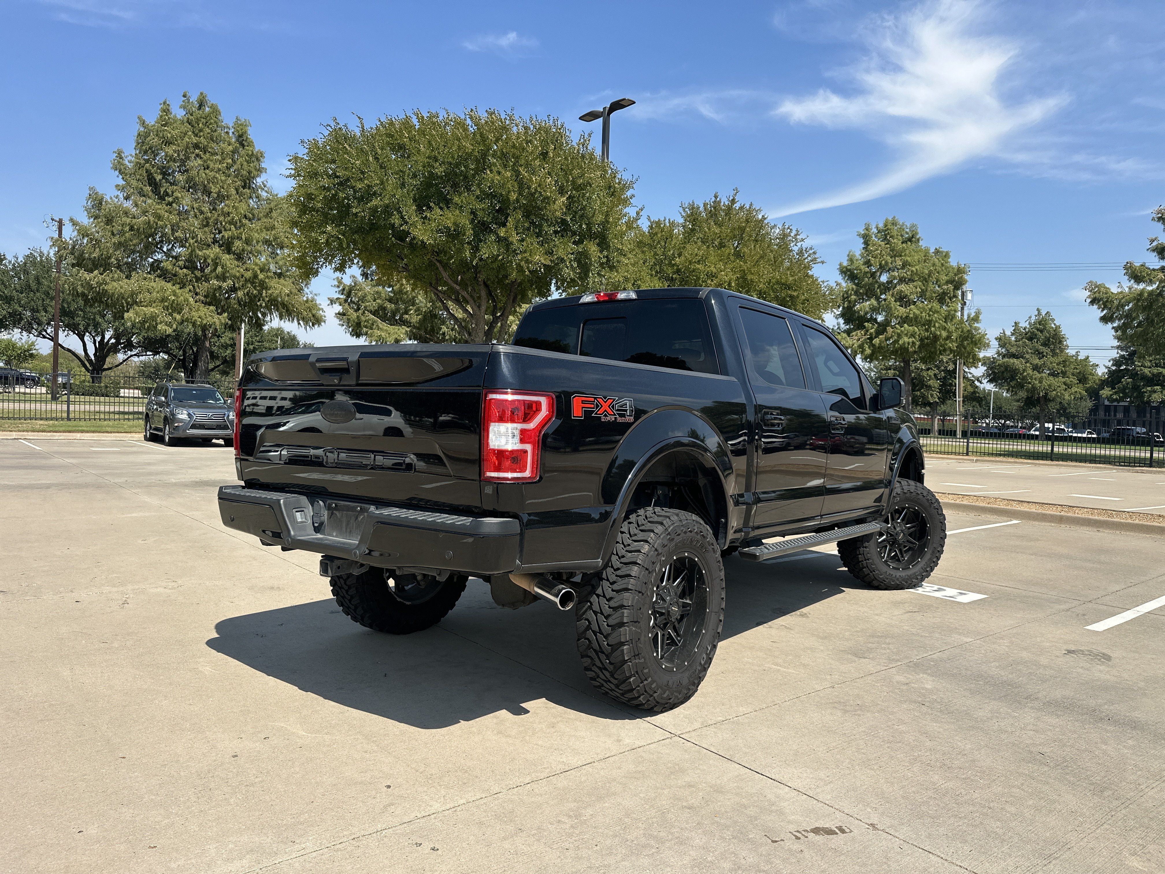 Used 2018 Ford F150 XLT w/ Equipment Group 302A Luxury AWD/4WD image 2