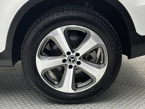Used 2022 Mercedes-Benz GLC 300 4MATIC image 7