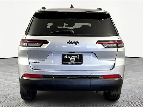 New 2025 Jeep Grand Cherokee L Altitude image 5