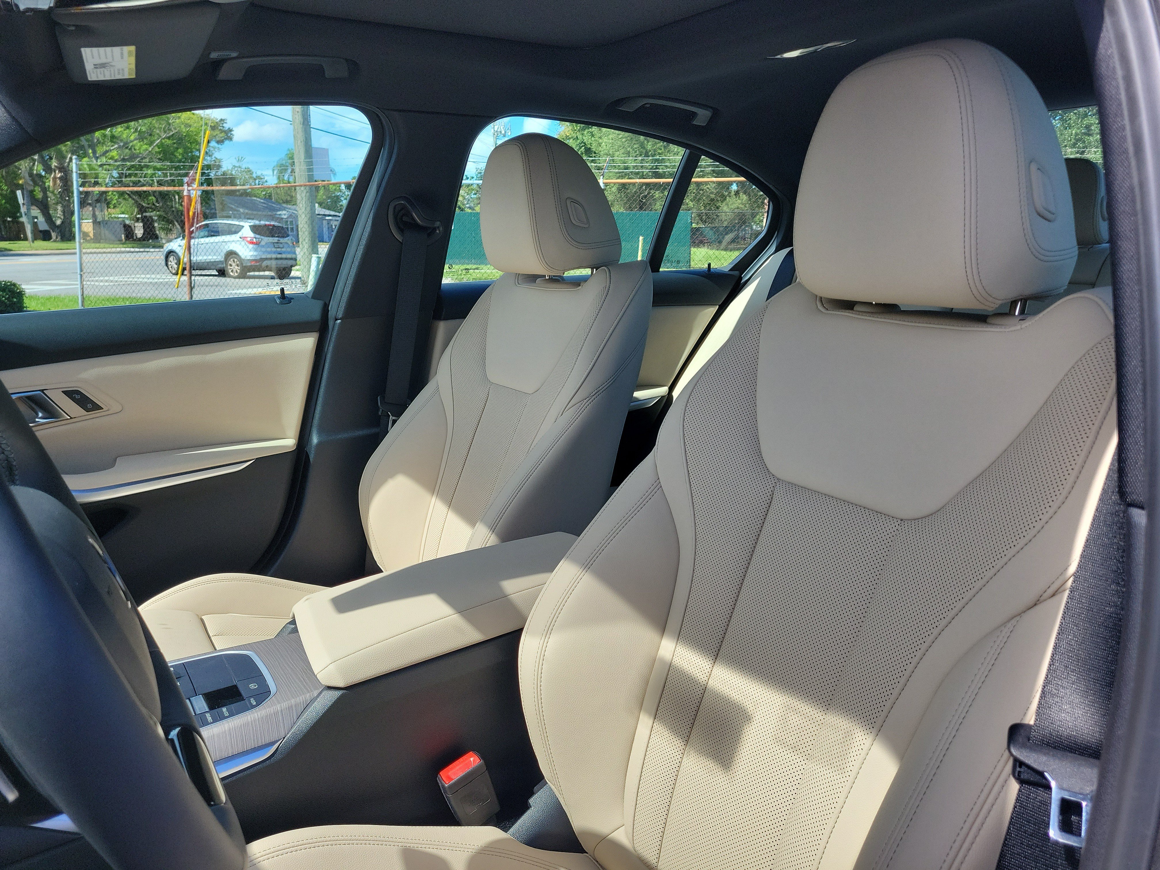 New 2026 BMW 330i xDrive Sedan w/ Premium Package AWD/4WD image 16