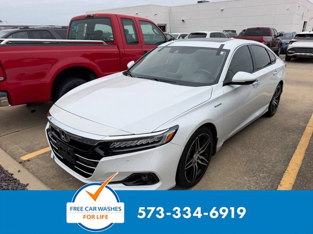 Certified 2022 Honda Accord Touring image 1
