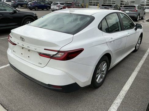 Used 2025 Toyota Camry LE image 5