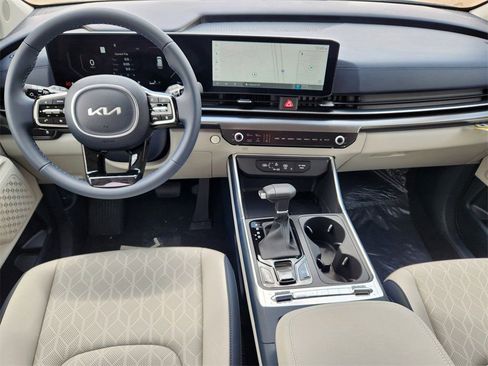 New 2026 Kia Carnival SX w/ SX Dark Edition Package FWD image 12