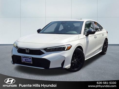 Used 2025 Honda Civic Sport image 1