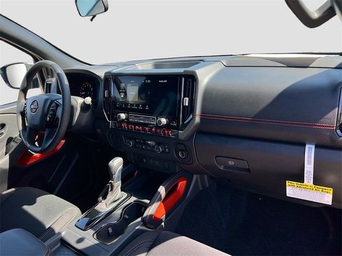 New 2025 Nissan Frontier Pro-X image 26