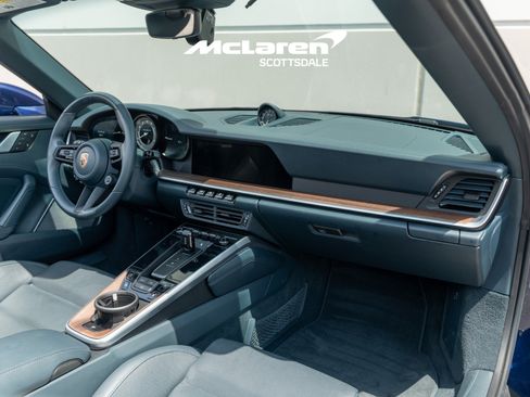 Used 2022 Porsche 911 Cabriolet AWD/4WD image 19