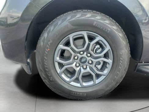 New 2025 Ford Expedition Active image 16