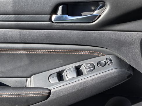 Used 2020 Nissan Altima 2.5 SR w/ Premium Package image 26