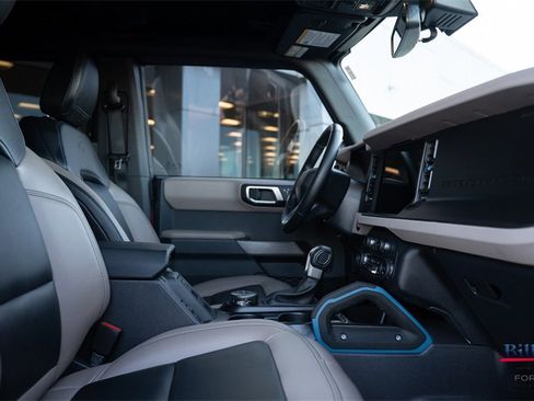 Certified 2023 Ford Bronco Wildtrak image 11