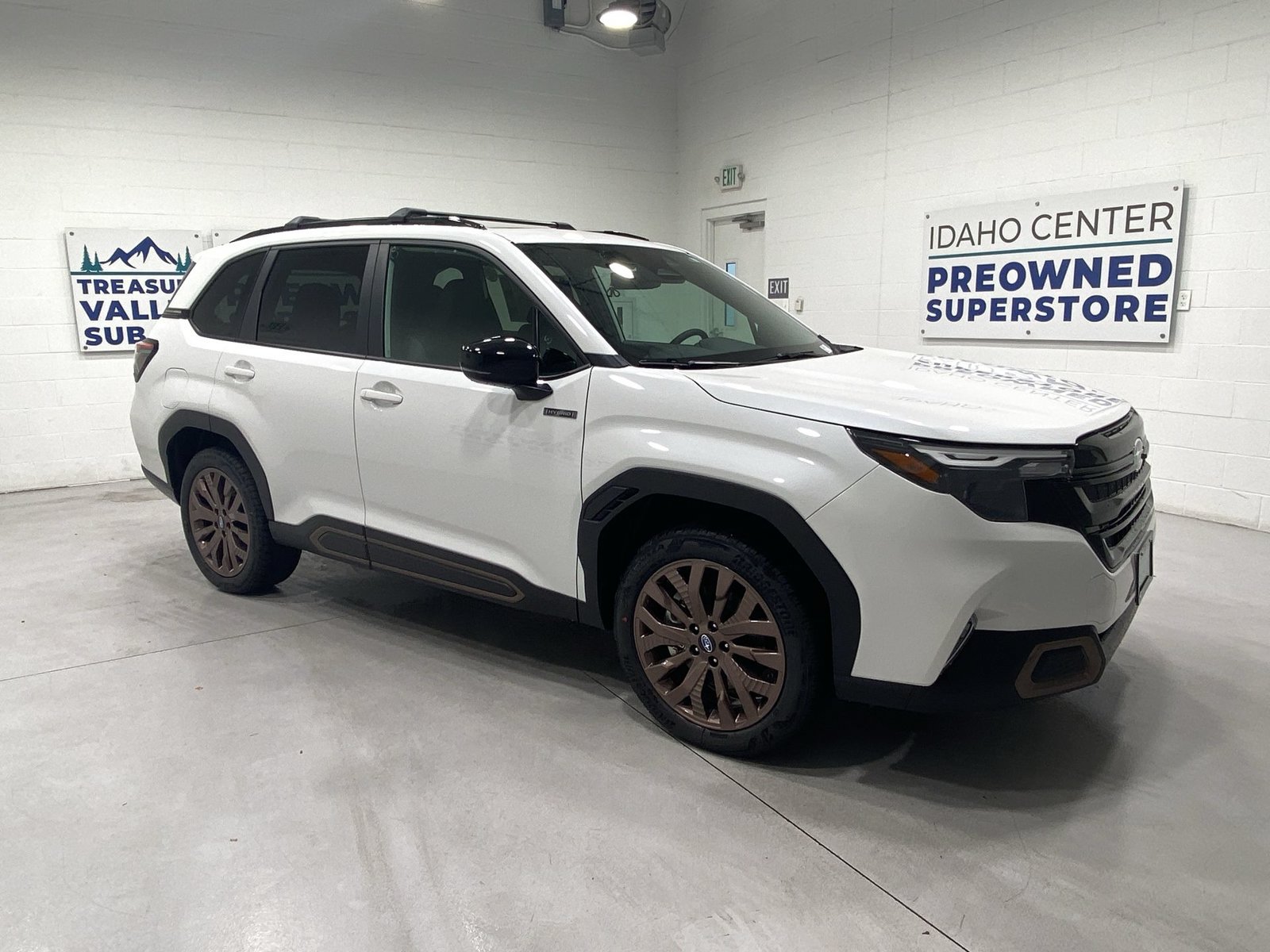 New 2026 Subaru Forester Touring AWD/4WD image 2