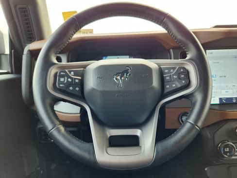Used 2024 Ford Bronco Outer Banks image 21