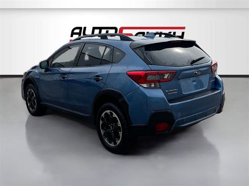 Used 2022 Subaru Crosstrek 2.0i Premium w/ Moonroof Package image 5