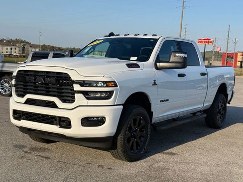 New 2026 RAM 2500 Big Horn AWD/4WD image 1