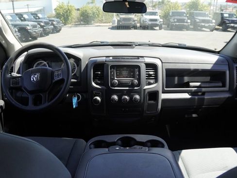 Used 2018 RAM 1500 Express image 25