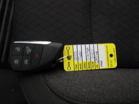 Used 2023 Chevrolet Silverado 1500 LT image 7