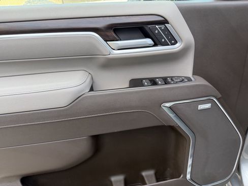 New 2026 GMC Sierra 2500 SLT w/ SLT Premium Package image 19