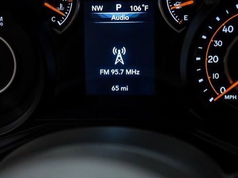 Used 2025 Jeep Gladiator Sport AWD/4WD image 58