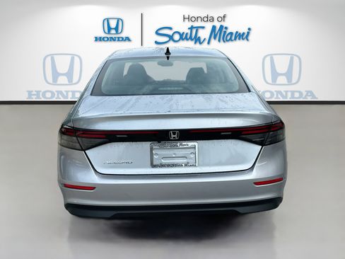 New 2025 Honda Accord SE image 5