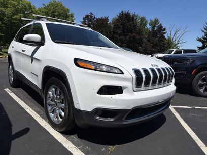 Used 2016 Jeep Cherokee Limited w/ Luxury Group