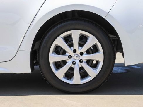 Used 2026 Toyota Corolla LE FWD image 11
