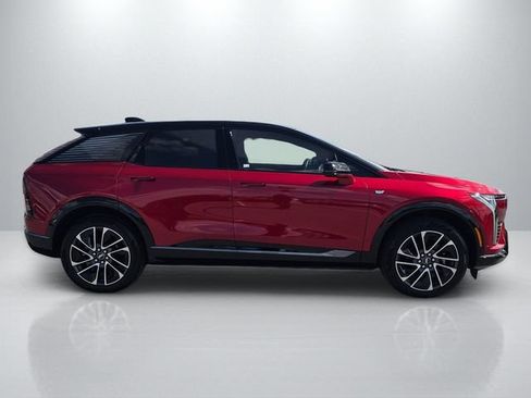 Used 2025 Cadillac Optiq Sport 1 AWD/4WD image 4