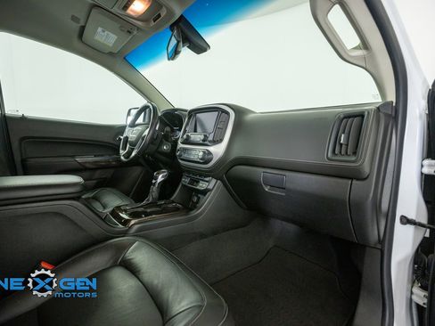 Used 2022 GMC Canyon Elevation w/ Elevation Premium Package AWD/4WD image 40