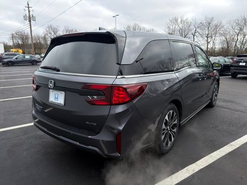Certified 2026 Honda Odyssey Elite image 5