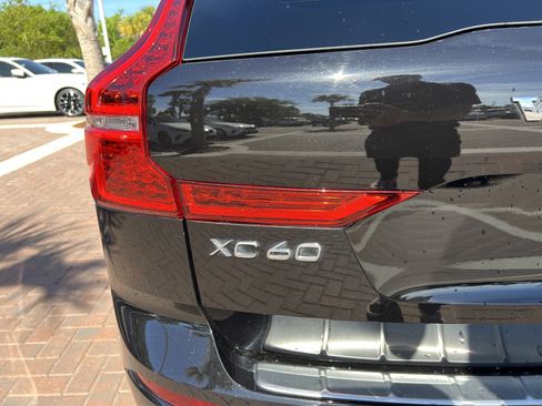 Used 2023 Volvo XC60 B5 Ultimate w/ Climate Package image 43
