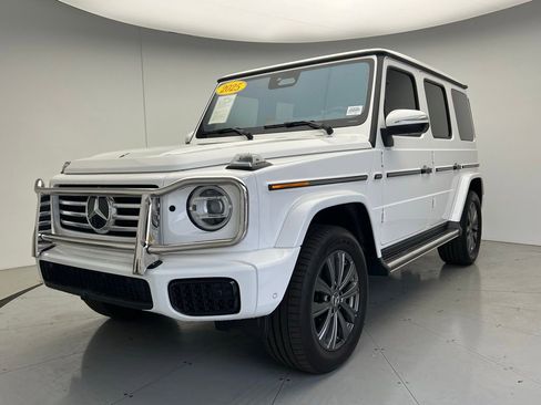 Used 2025 Mercedes-Benz G 550 image 1