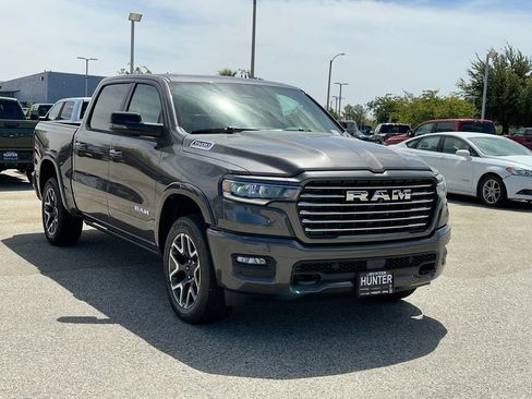 New 2026 RAM 1500 Laramie AWD/4WD image 10