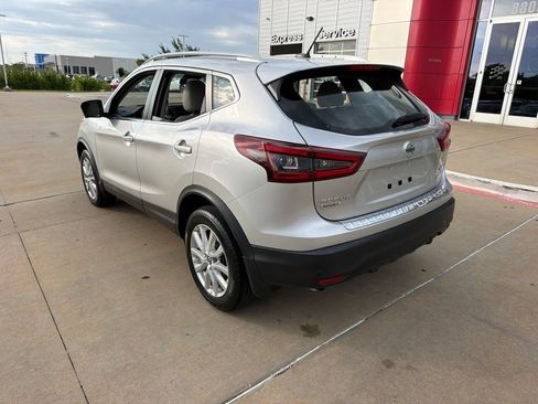 Used 2022 Nissan Rogue Sport SV w/ Technology Package AWD/4WD image 3