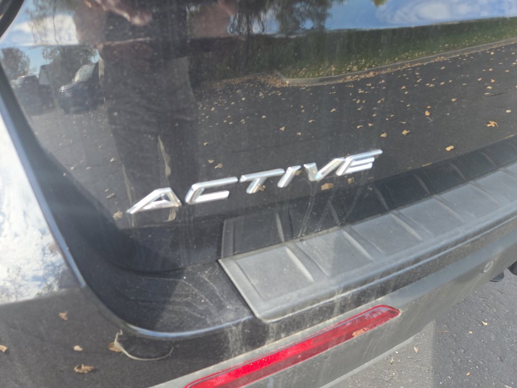 Used 2026 Ford Explorer Active w/ Active Comfort Package AWD/4WD image 8