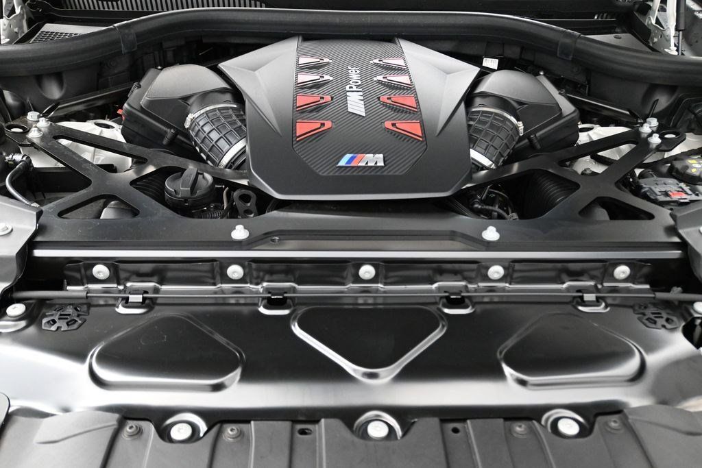 Used 2025 BMW X5 M Competition w/ Executive Package AWD/4WD image 22