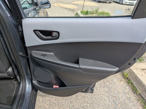Used 2019 Hyundai Kona SE AWD/4WD image 31
