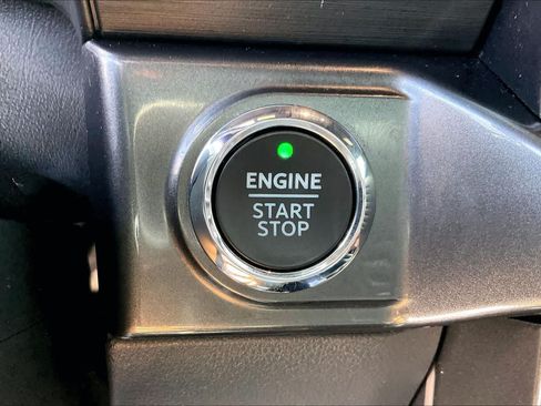 Used 2022 Ford F150 XLT w/ Equipment Group 302A High AWD/4WD image 31
